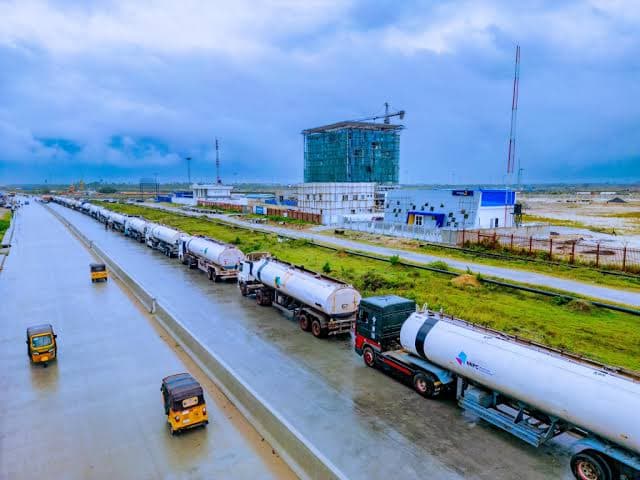 Dangote Refinery Truck Loading Expenses Listed at N85,500 in Ibeju-Lekki